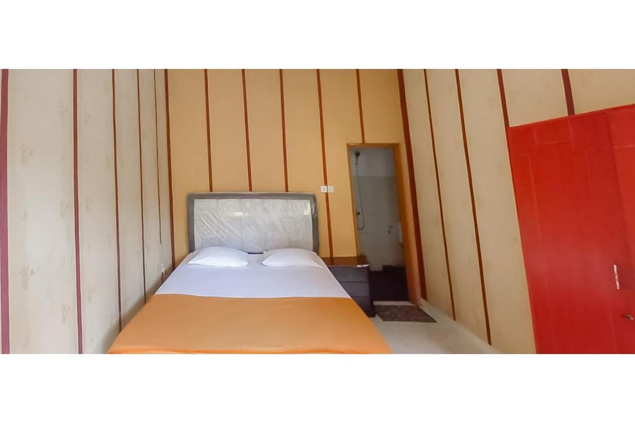 Hotel Sri Indrawati Puncak Mitra Reddoorz Богор Экстерьер фото