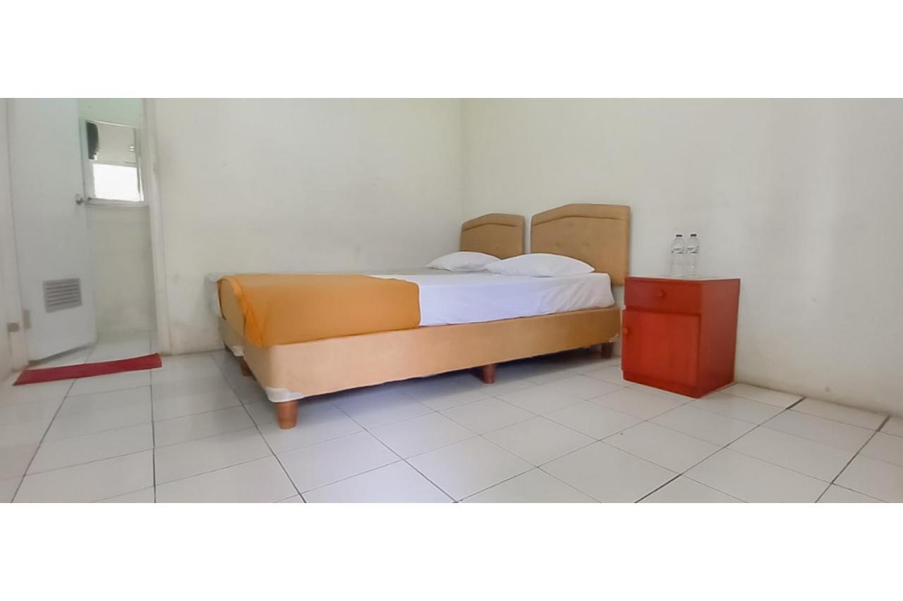Hotel Sri Indrawati Puncak Mitra Reddoorz Богор Экстерьер фото